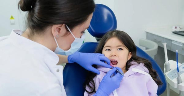 A Child’s First Visit to the Dentist