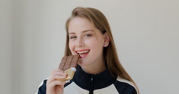 Chocolate: A Superfood for Your Teeth’ can clean your mouth in just ten seconds Chocolate: A Superfood for Your Teeth