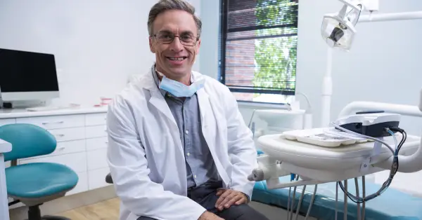Choosing the Right Surgeon for Dental Implants in Washington Choosing the Right Surgeon for Dental Implants in Washington