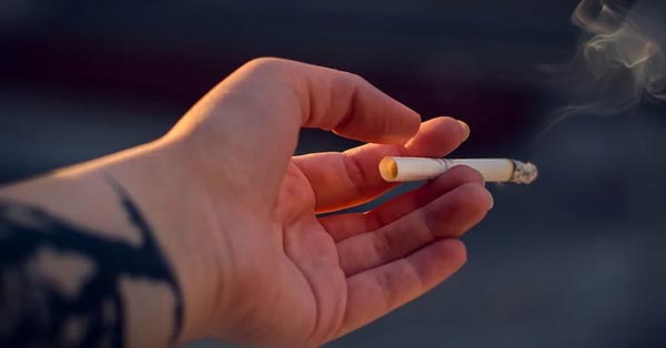 Effects Of Smoking On Teeth And How To Kick The Habit Effects Of Smoking On Teeth And How To Kick The Habit
