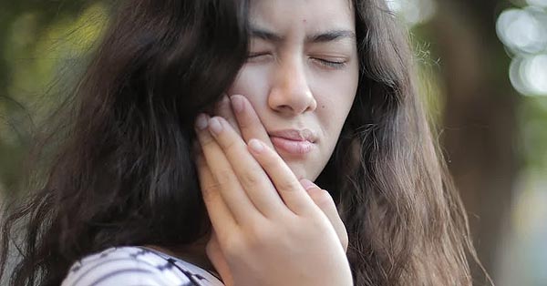 Why does my tooth still hurt after a filling? Why does my tooth still hurt after a filling?